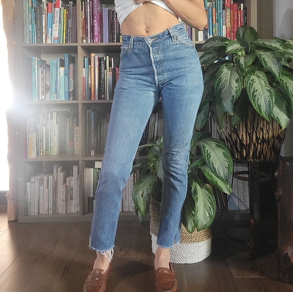 Redone Vintage LEVIS | Size 24 - Picture 2 of 12